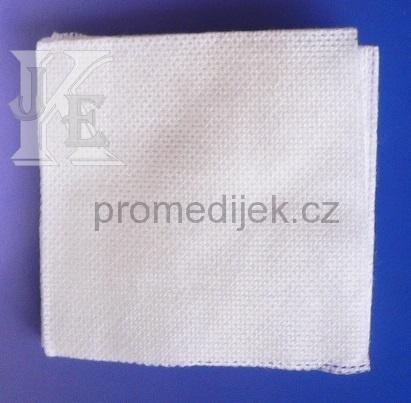 Kompresy z netkaného textilu nesterilní 7,5x7,5 cm/4 vr., 100ks