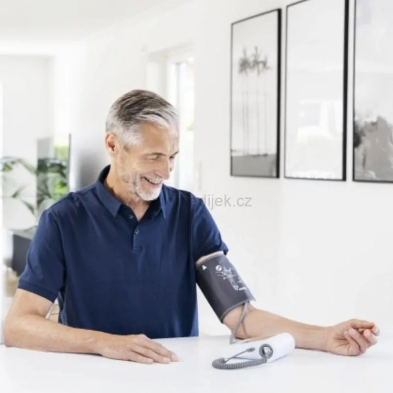 Tlakoměr s EKG Beurer BM 96