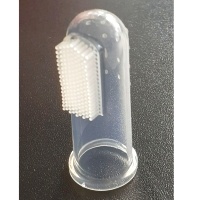 Návlek na prst na čištění prvních zoubků miminka